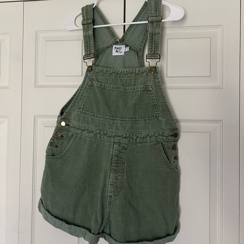 PRINCESS POLLY romper!